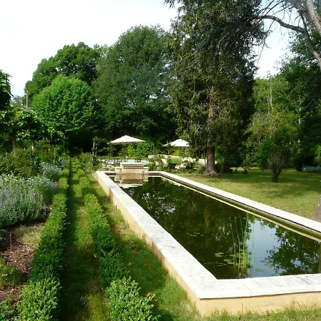 Le Manoir Des Tuileries Couette-café *