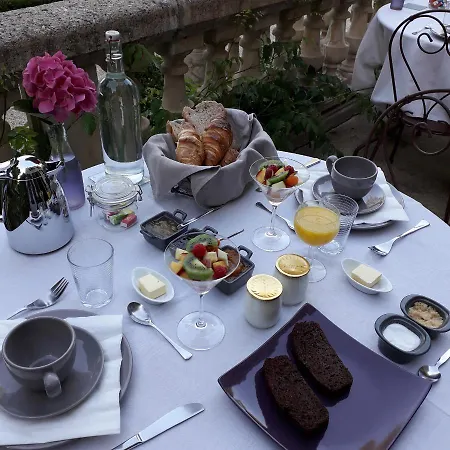 Le Manoir Des Tuileries *