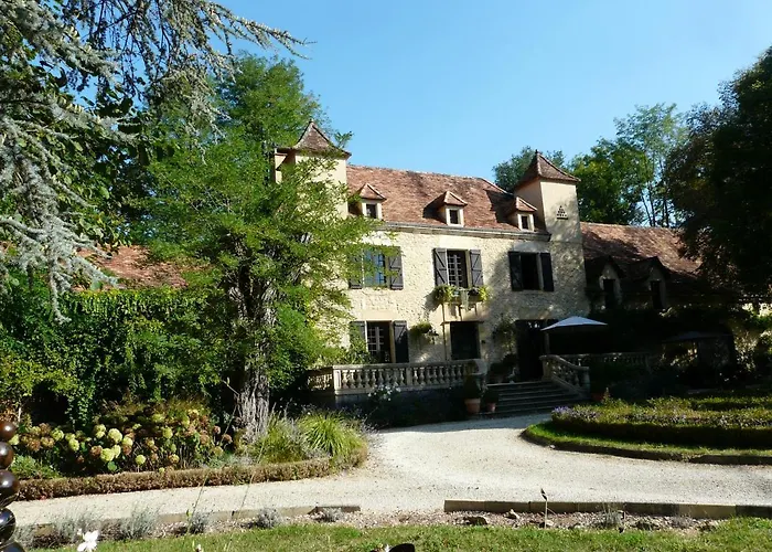 فندق مبيت وإفطار Le Manoir Des Tuileries 3*